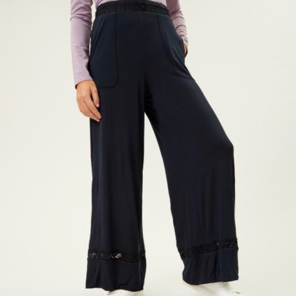 NWT Free People Black Lace Maddie Sleep Pants - Picture 2 of 4